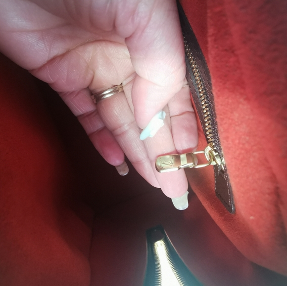 (Sold off pm)💯% Authentic LV Brera Damier Ebene - Picture 12 of 16